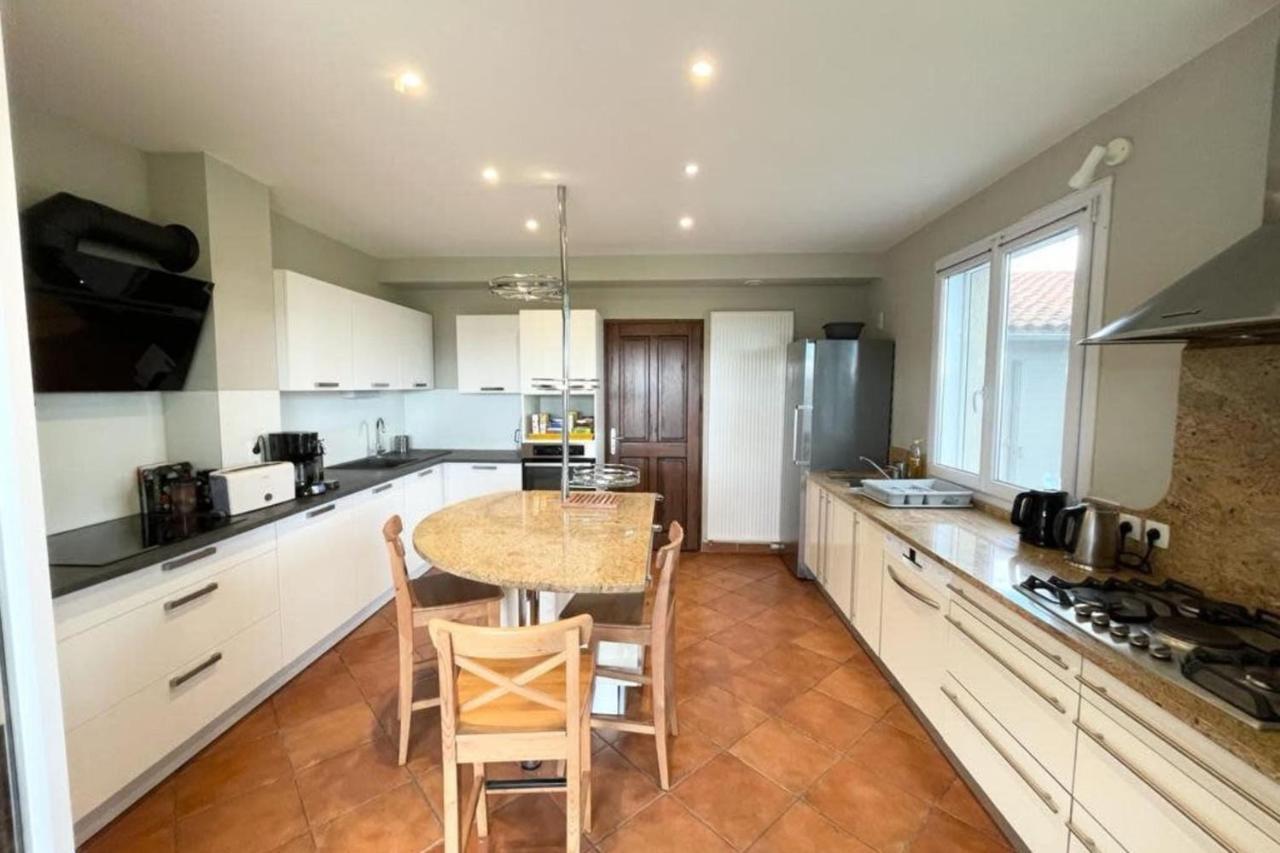 Family Villa At 1H15 From Lyon Precieux Zewnętrze zdjęcie